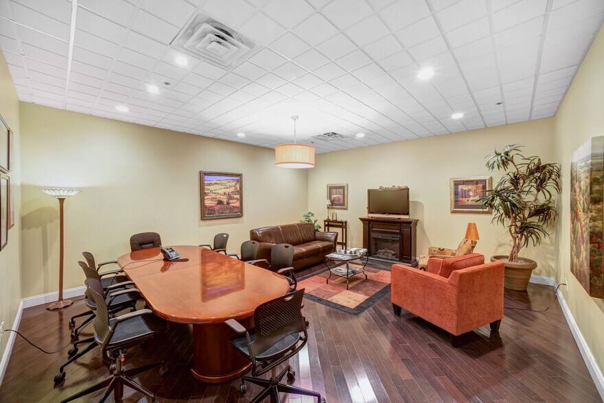 More Photos Of 571 Central Ave, New Providence Office For Lease