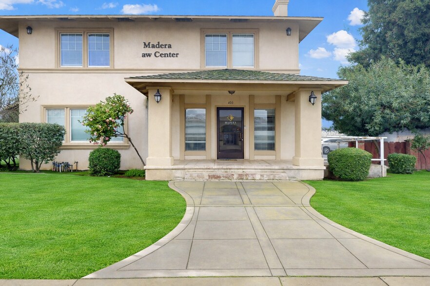 More Photos Of 400 W Yosemite Ave, Madera Office For Sale