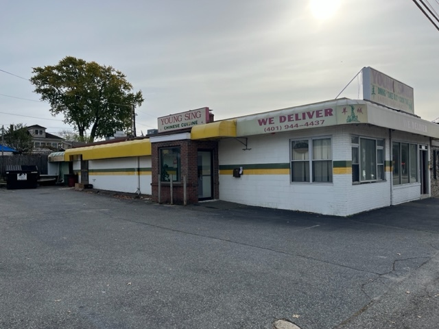 Primary Photo Of 190 Gansett Ave, Cranston Restaurant For Sale