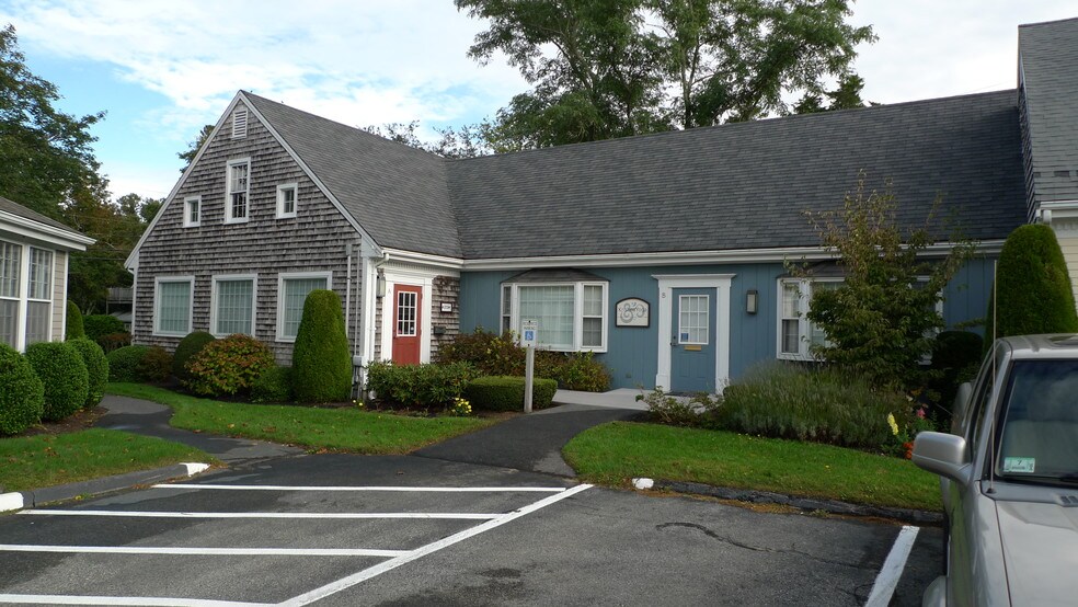 More Photos Of 923 Route 6A, Yarmouth Port Office For Lease