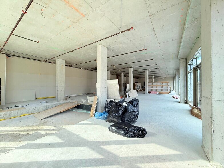 More Photos Of 395 Carroll Street, Brooklyn Apartments For Lease
