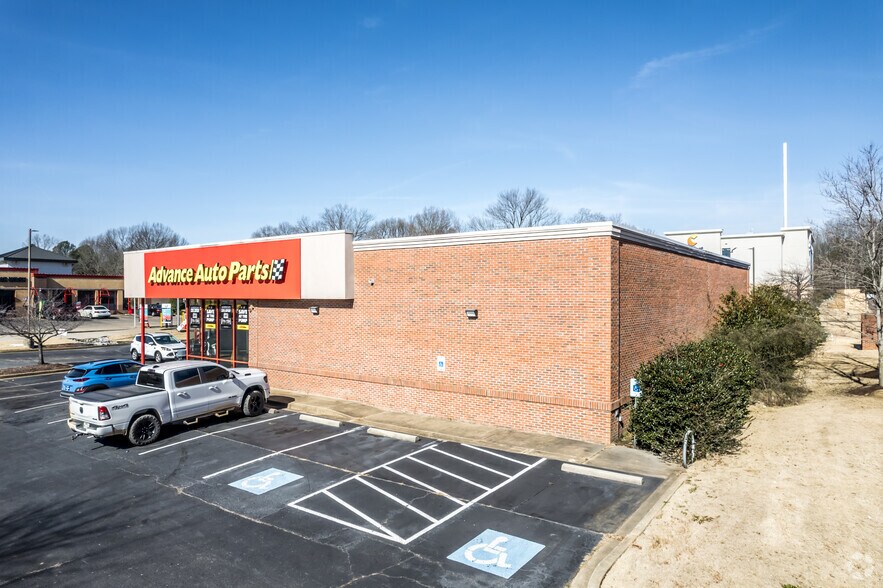 More Photos Of 6830 Goodman Rd, Olive Branch Auto Repair For Lease