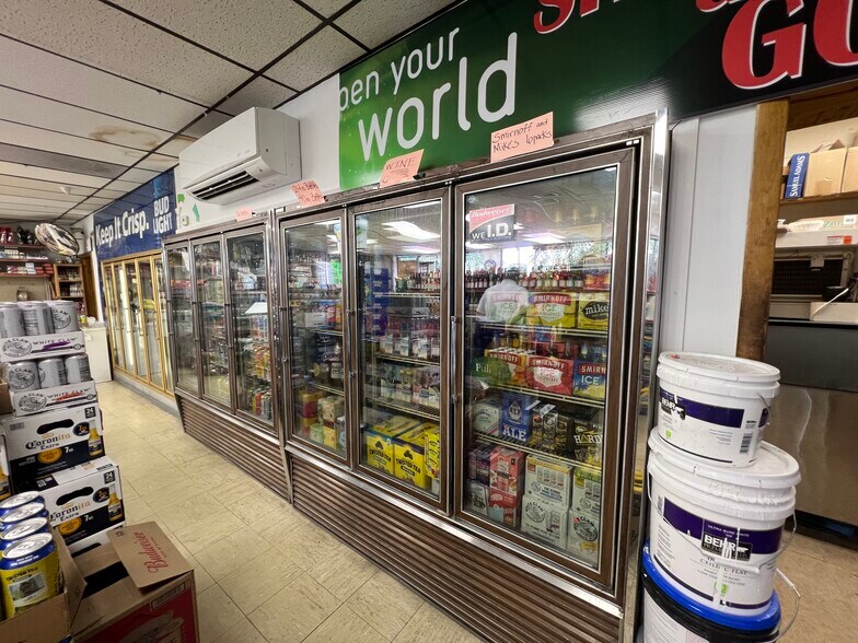More Photos Of 915 Main St, Holyoke Convenience Store For Sale