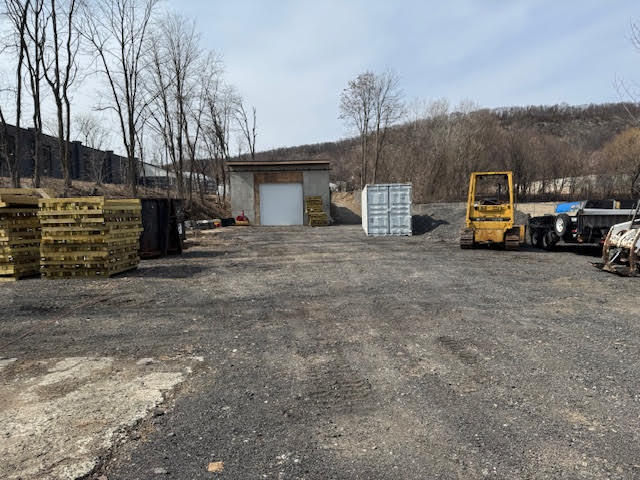 More Photos Of 7 Ruscitti Rd, New Windsor Township Flex For Lease