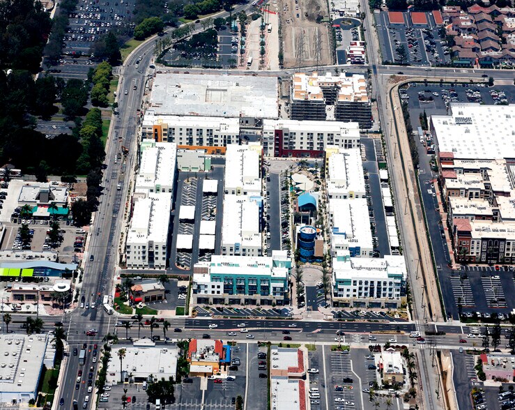 More Photos Of 7441-7461 Edinger Ave, Huntington Beach Apartments For Lease