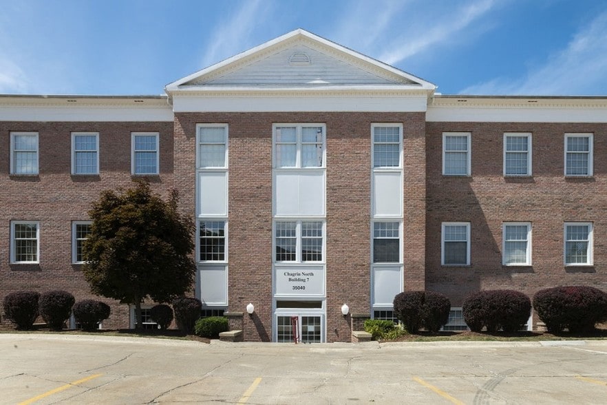 More Photos Of 34900 Chardon Rd, Willoughby Hills Unknown For Lease