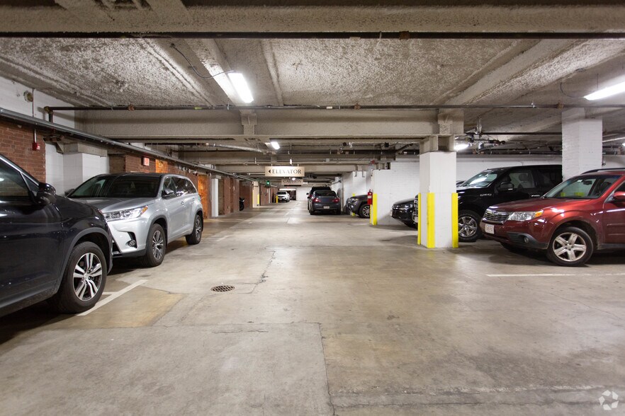 More Photos Of 179 Lincoln St, Boston Office For Sale