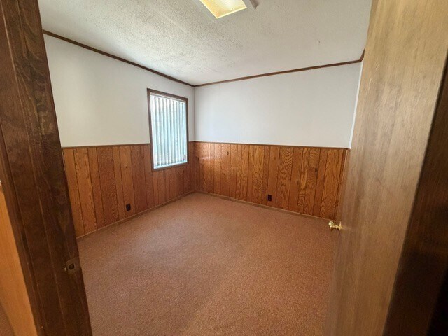 More Photos Of 103 Washington St, Frankton Office Residential For Sale