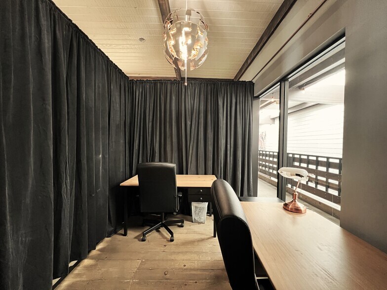 More Photos Of 931 10th St, Modesto Coworking Space