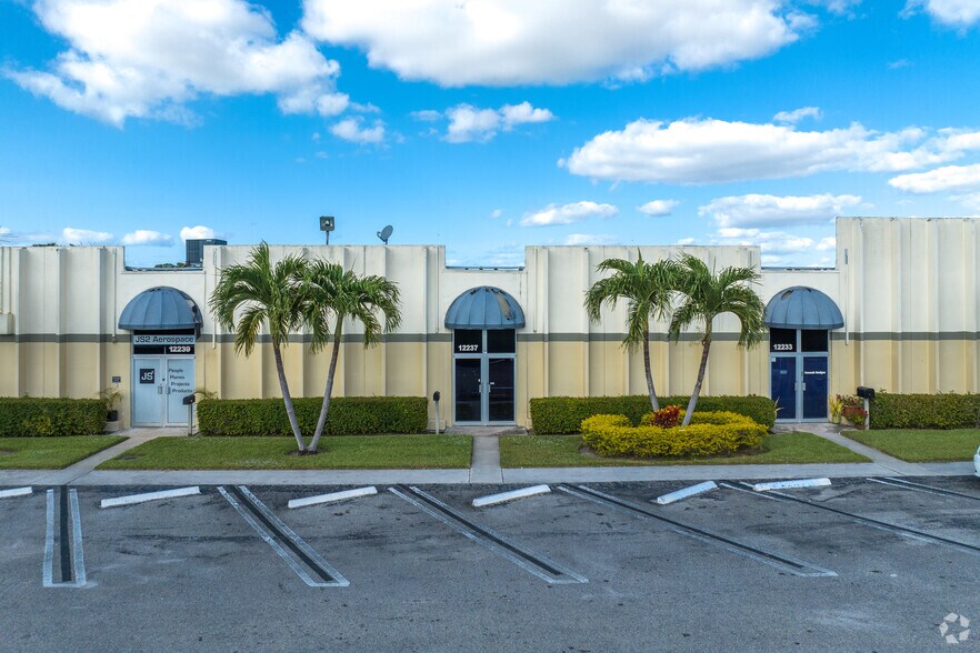 More Photos Of 12201-12249 NW 35th St, Coral Springs Warehouse For Lease