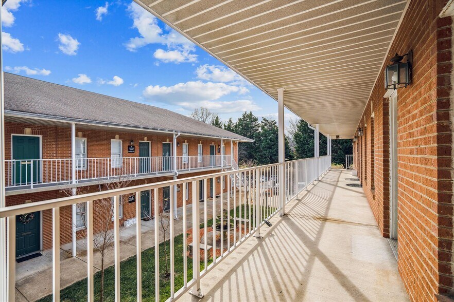 More Photos Of 14333 Laurel Bowie Rd, Laurel Medical For Sale