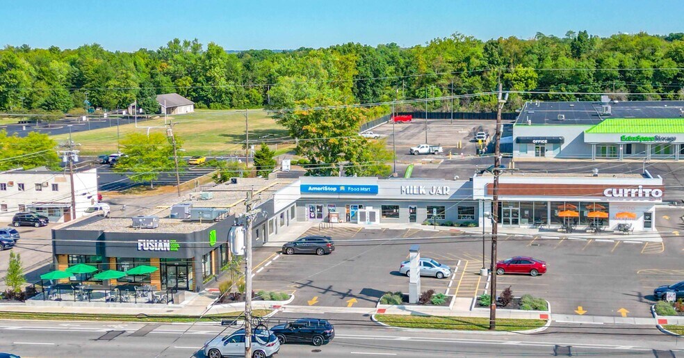 More Photos Of 7854-7870 Beechmont Ave, Cincinnati Storefront For Lease