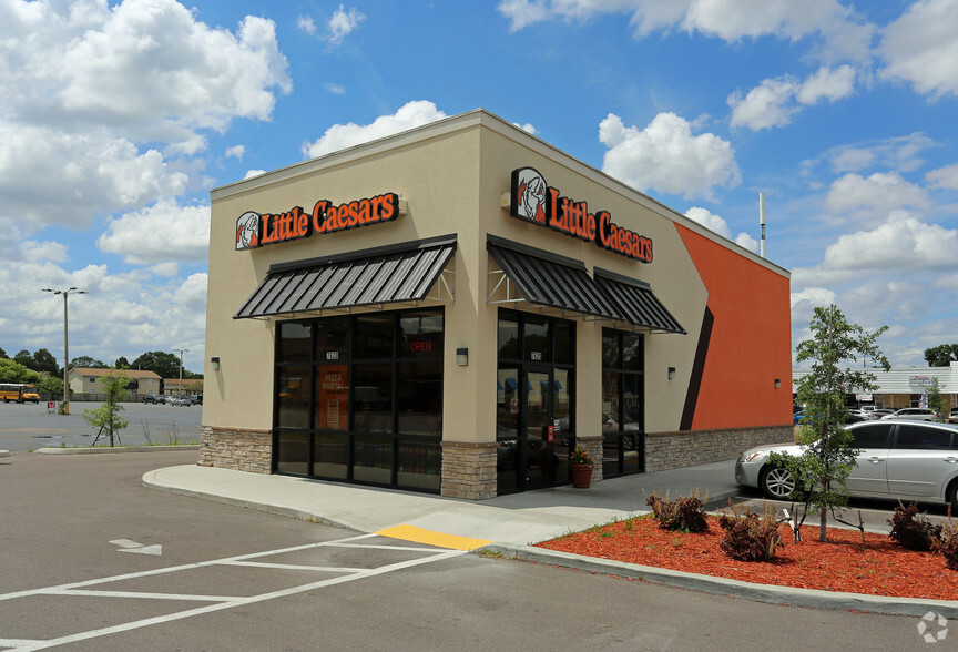 Primary Photo Of 7620 Palm River Rd, Tampa Fast Food For Sale