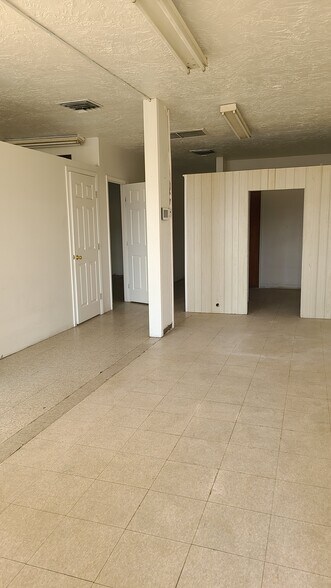 More Photos Of 1005 Cecil Ave, Delano Freestanding For Lease