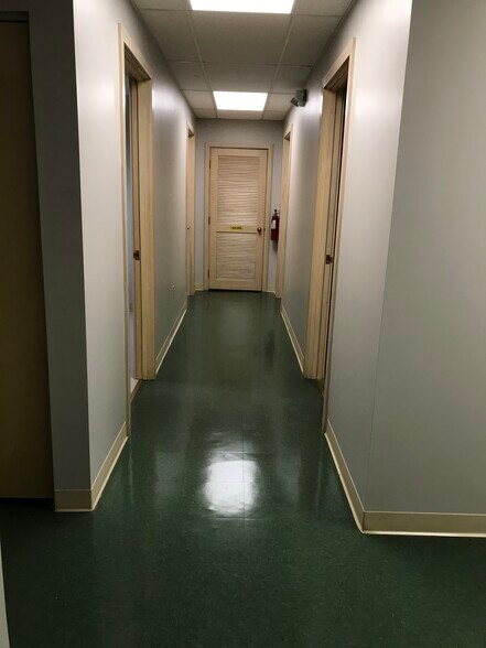 More Photos Of 4520 Oberlin Ave, Lorain Medical For Sale