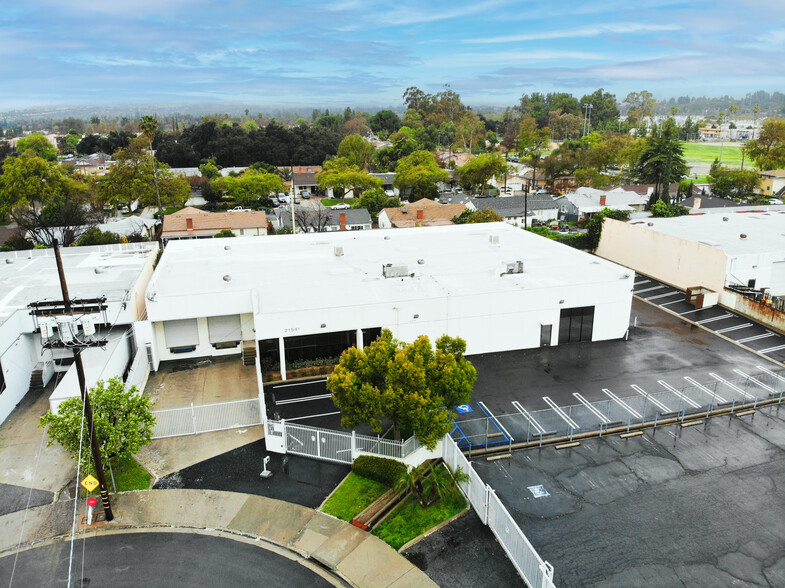 Primary Photo Of 21541 Blythe St, Canoga Park Distribution For Lease