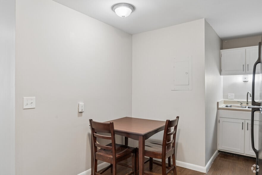 More Photos Of 600 Martin Luther King Jr Blvd, Chapel Hill Apartments For Sale