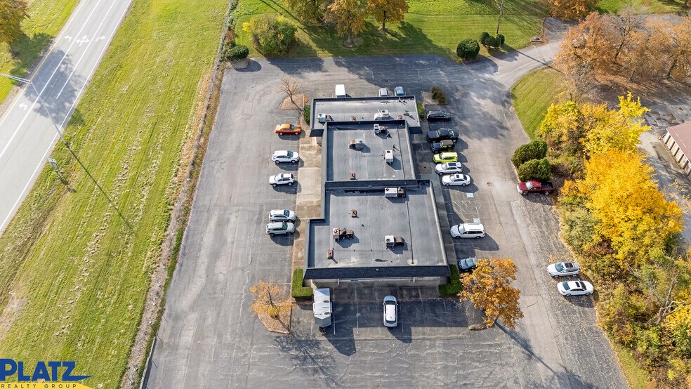 More Photos Of 5208 Mahoning Ave, Austintown Office For Lease