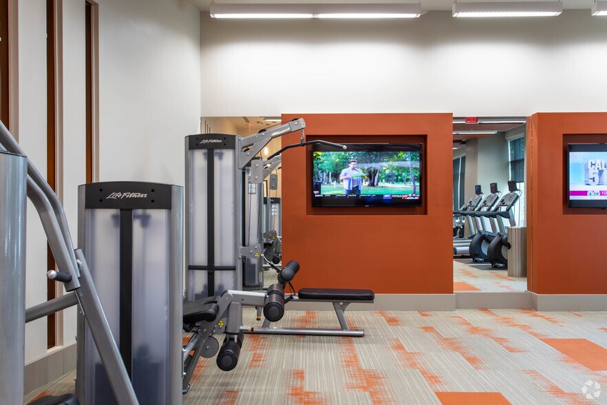 More Photos Of 4800 Auburn Ave, Bethesda Apartments For Lease