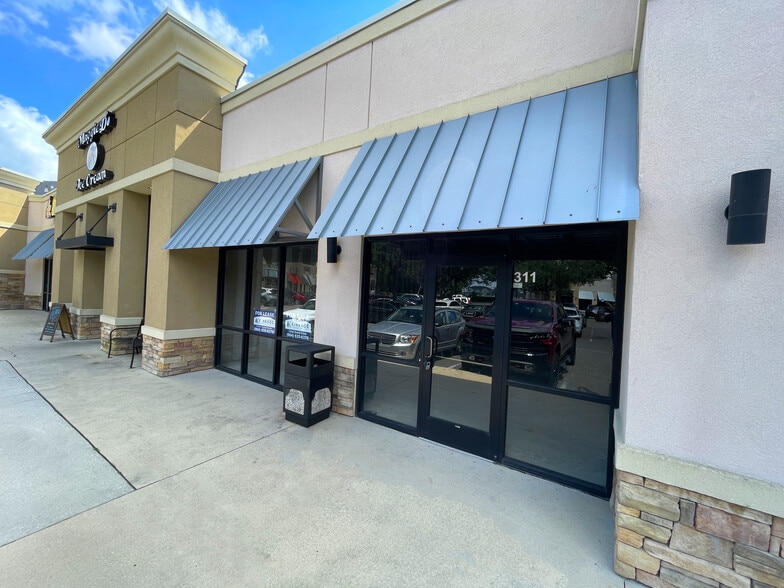 More Photos Of 2219 County Road 220, Middleburg General Retail For Sale