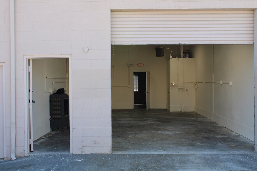 More Photos Of 1700 Western Ave, Las Vegas Industrial For Lease