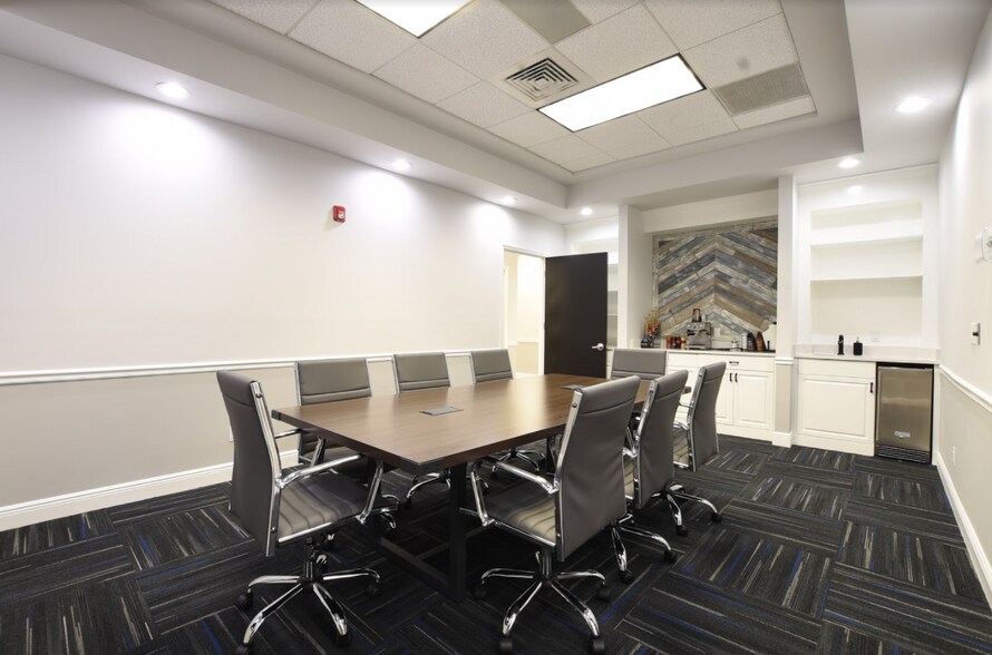 More Photos Of 3820 Colonial Blvd, Fort Myers Medical For Lease