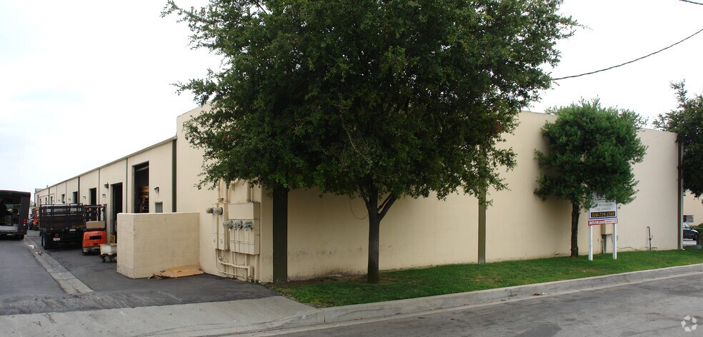 More Photos Of 1938-1954 E Gladwick, Rancho Dominguez Warehouse For Lease