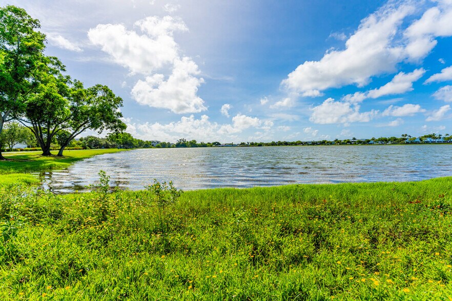 More Photos Of 3545-3589 SW 10th St, Pompano Beach Warehouse For Sale