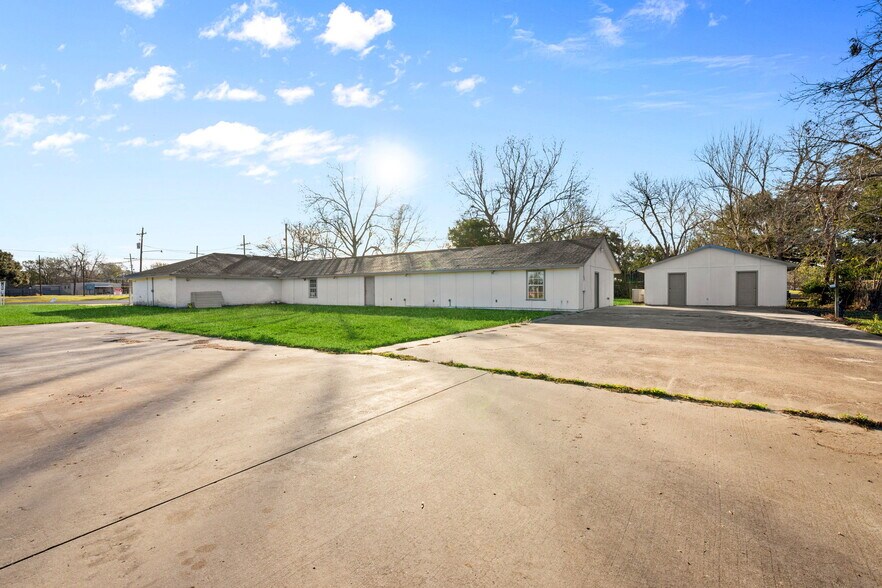 More Photos Of 114 Main St, Hull Multifamily For Sale