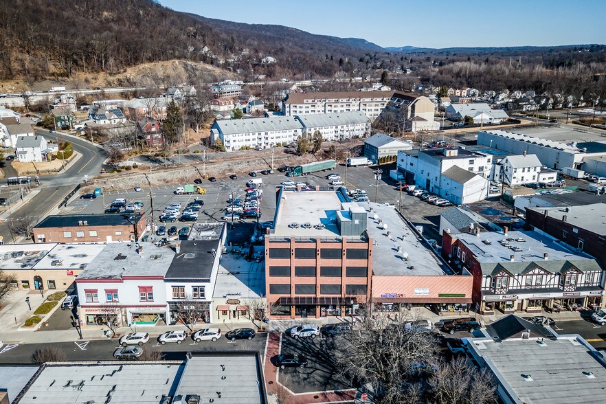 More Photos Of 74 Lafayette Ave, Suffern Storefront Retail Office For Lease