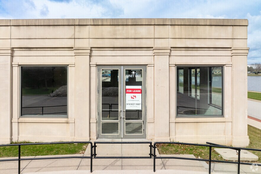 More Photos Of 850-868 Technology Way, Libertyville Office For Lease