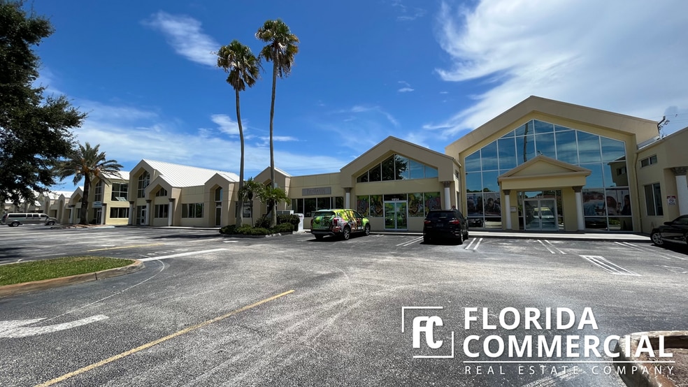 More Photos Of 1800-1900 SE Port Saint Lucie Blvd, Port Saint Lucie Medical For Lease
