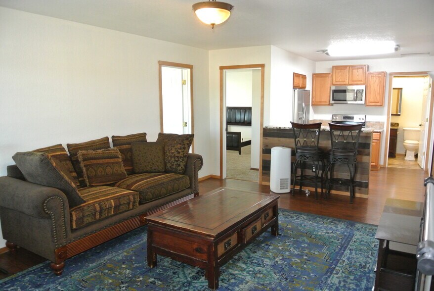 More Photos Of 108 E Hanley Ave, Coeur d'Alene General Retail For Sale