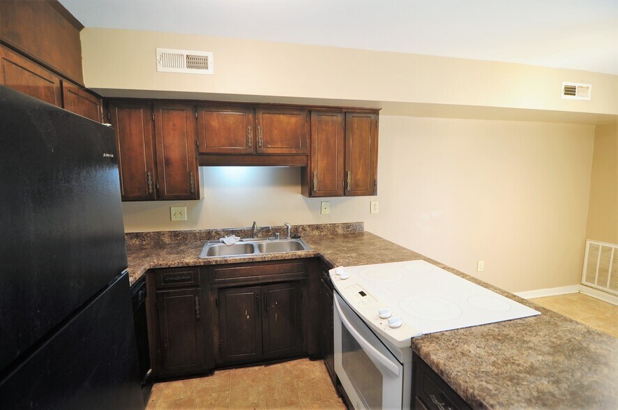 More Photos Of , Huntsville Multifamily For Sale