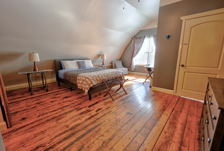 More Photos Of 400 Game Farm Rd, Catskill Hospitality For Sale