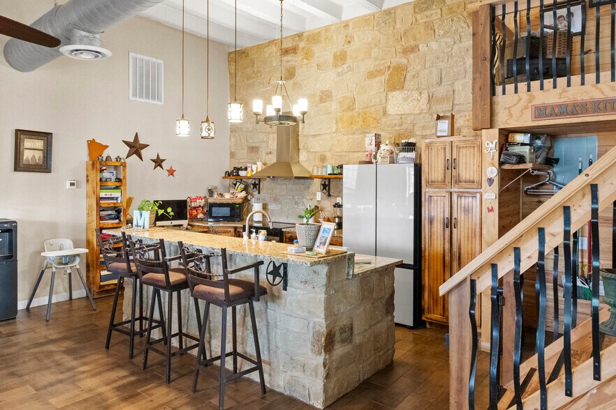 More Photos Of 1911 State Hwy 132, Natalia Multifamily For Sale