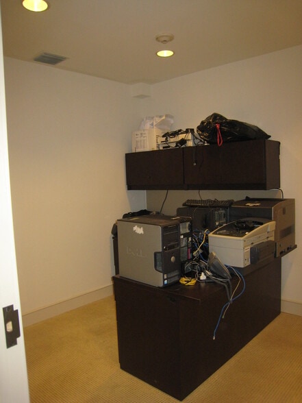 More Photos Of 1680 Michigan Ave, Miami Beach Office Residential For Lease