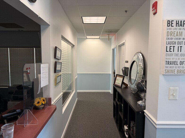 More Photos Of 3300 Olney Sandy Spring Rd, Olney Medical For Lease