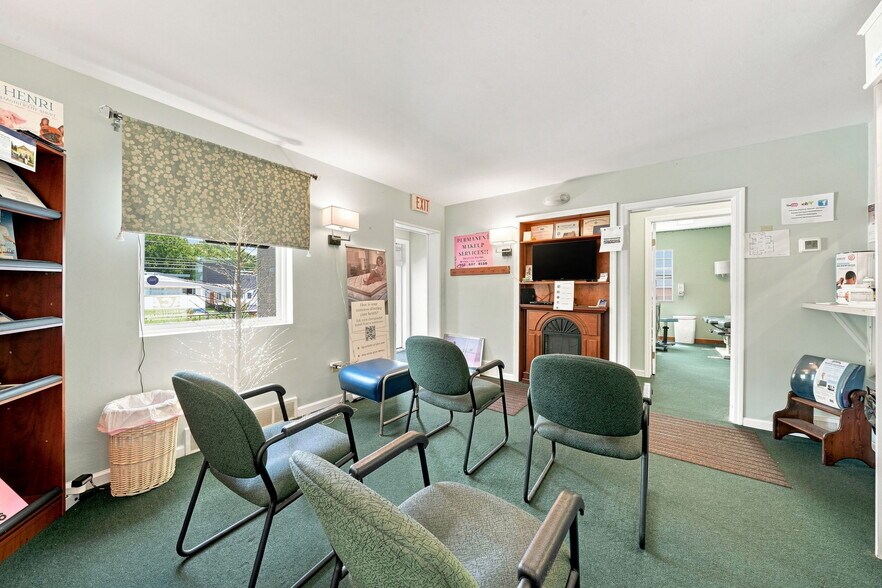 More Photos Of 1802 Lincoln Way, McKeesport Medical For Sale