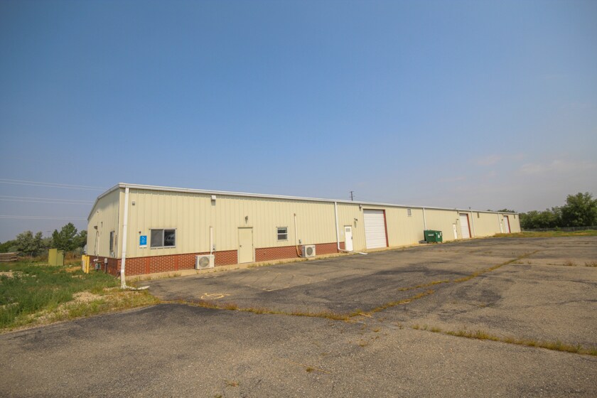 More Photos Of 1020 S Garfield Ave, Loveland Warehouse For Sale