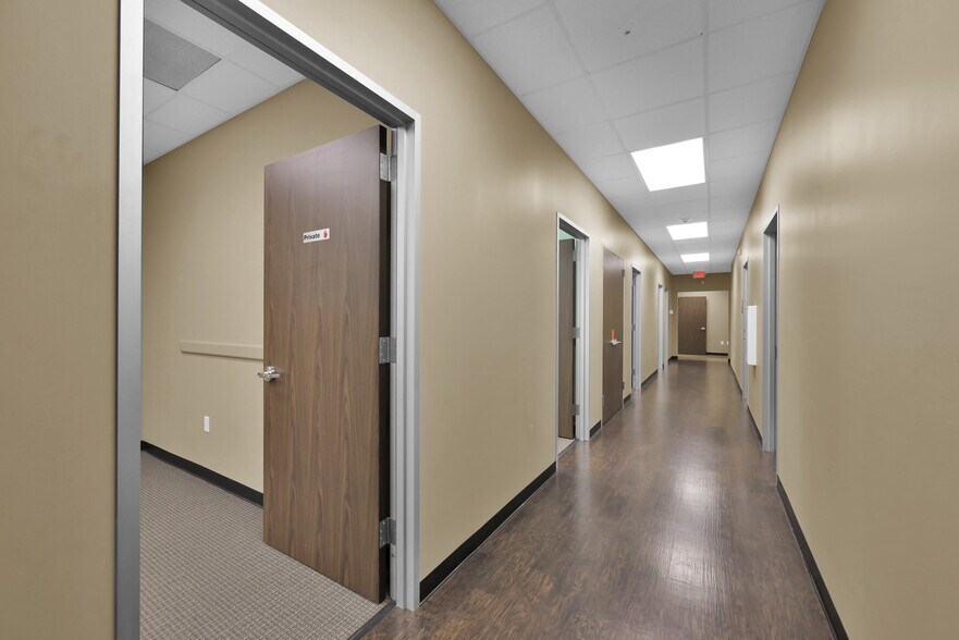 More Photos Of 1126 Rayford Rd, Spring Medical For Sale