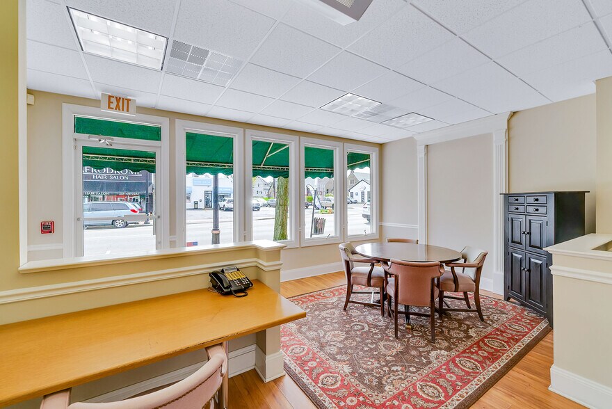 More Photos Of 124 S York Rd, Hatboro Office For Sale