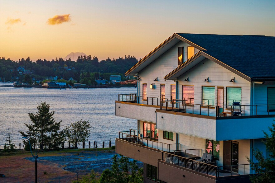 More Photos Of 1801 Bay NW dr, Olympia Office For Sale