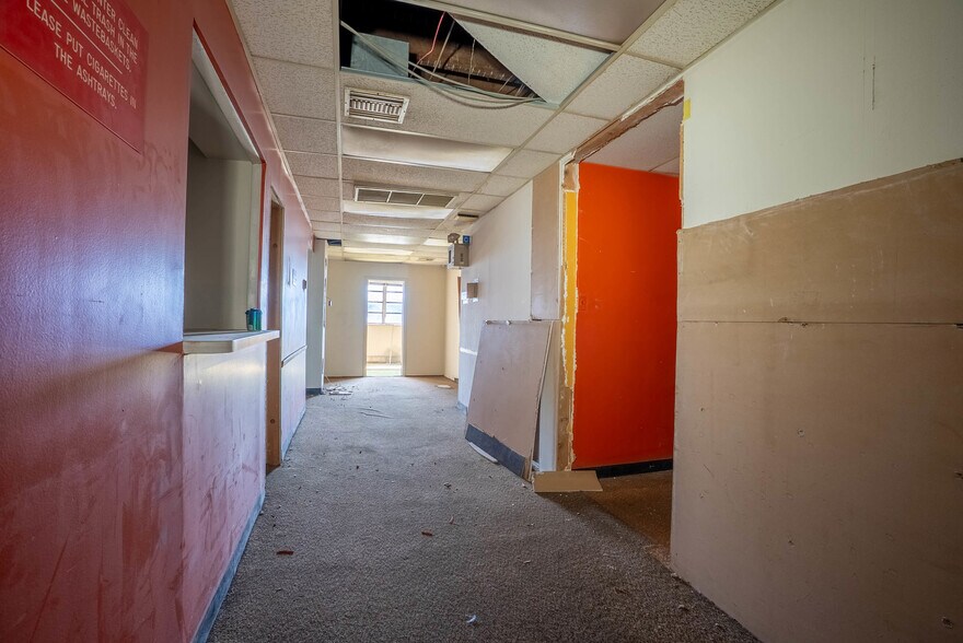 More Photos Of 14-18 N 52nd St, Philadelphia Storefront Retail Office For Sale