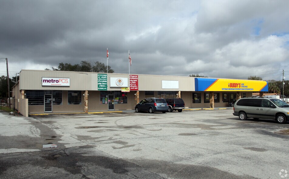 More Photos Of 402-408 E Baker St, Plant City General Retail For Sale