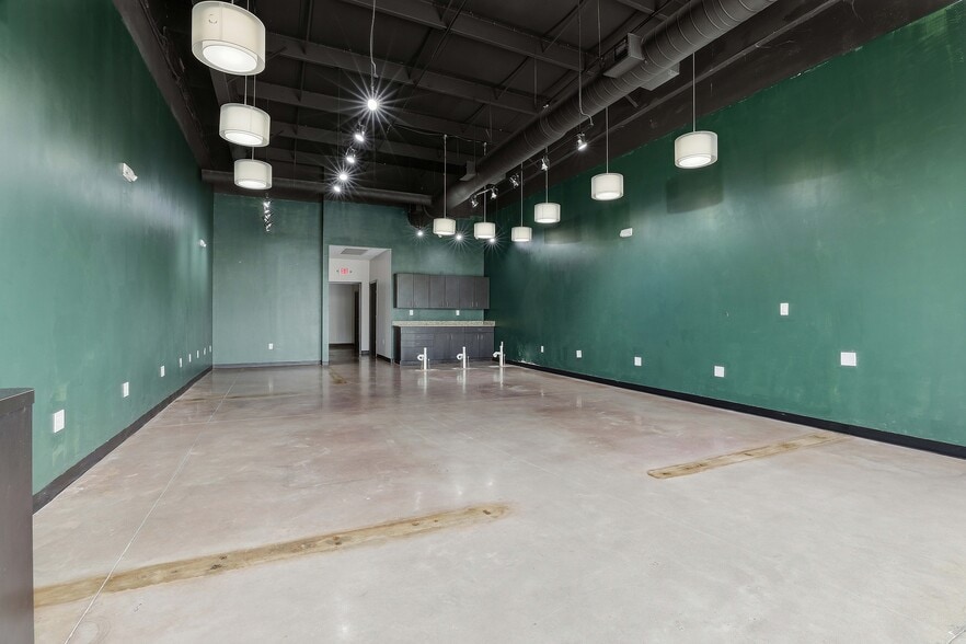 More Photos Of 15 Thomas Grace Annex Ln, Sharpsburg Freestanding For Lease