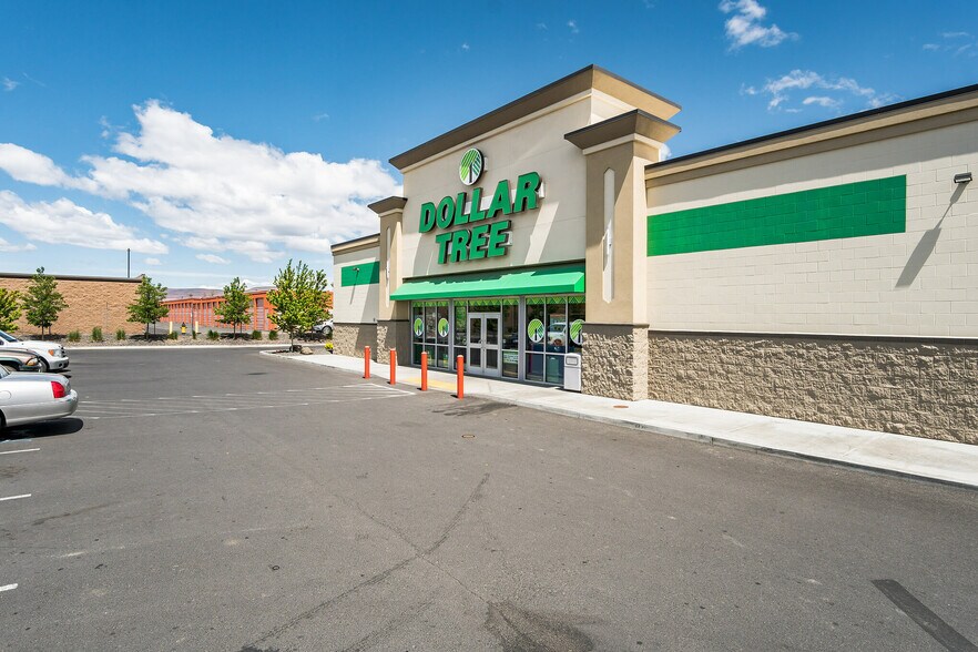 More Photos Of 1837 S 1st St, Yakima General Retail For Sale