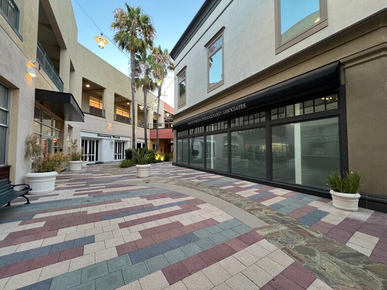 More Photos Of 520 Deep Valley Dr, Rolling Hills Estates Hospital For Lease