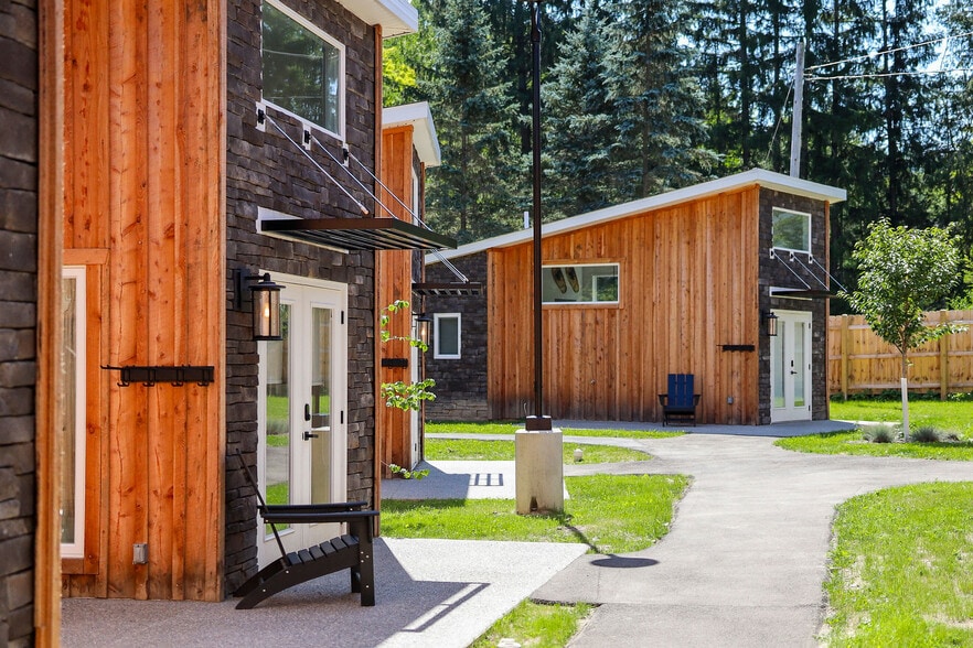 More Photos Of 6881 NY-242, Ellicottville Hotel For Sale