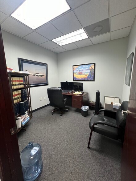 More Photos Of 21620-21628 Midland Dr, Shawnee Office For Sale